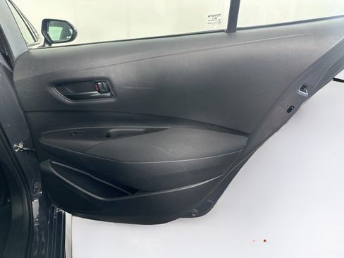 Used 2025 Toyota Corolla LE FWD image 28