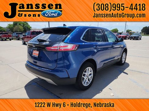 Used 2024 Ford Edge SEL image 6