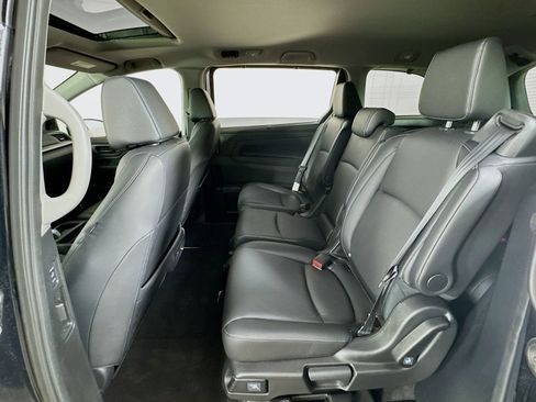 Used 2024 Honda Odyssey EX-L image 18