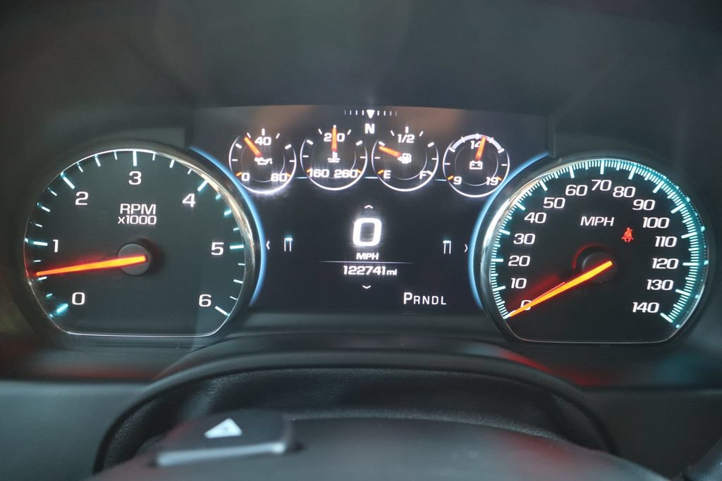 Used 2020 Chevrolet Suburban Premier w/ Premier Plus Edition AWD/4WD image 46