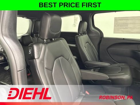 New 2027 Chrysler Pacifica Select w/ Family Tech Group FWD image 13