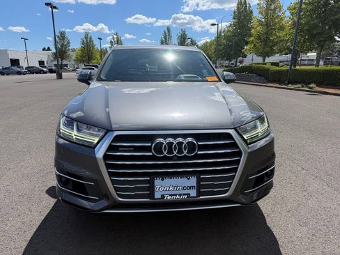 Used 2019 Audi Q7 3.0T Prestige w/ Prestige Package AWD/4WD image 2