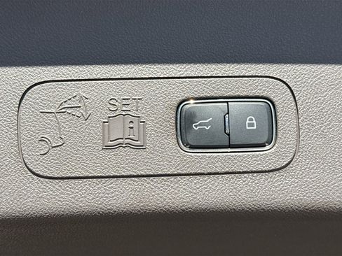 Used 2022 Lincoln Aviator Reserve w/ Elements Package Plus image 14