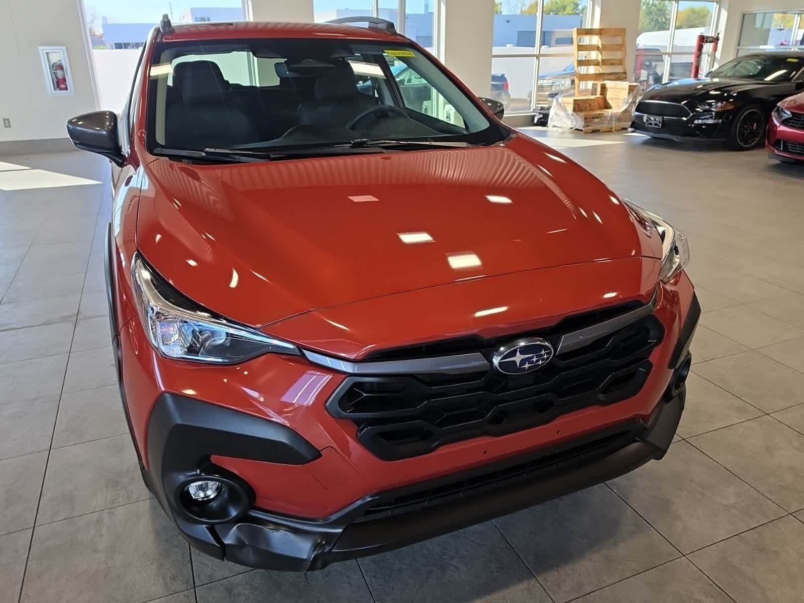 Used 2024 Subaru Crosstrek 2.0i Premium AWD/4WD image 3