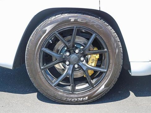 Used 2018 Jeep Grand Cherokee Trackhawk image 10