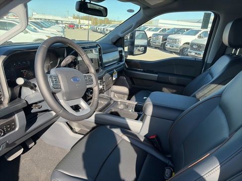 New 2026 Ford F250 Lariat image 16