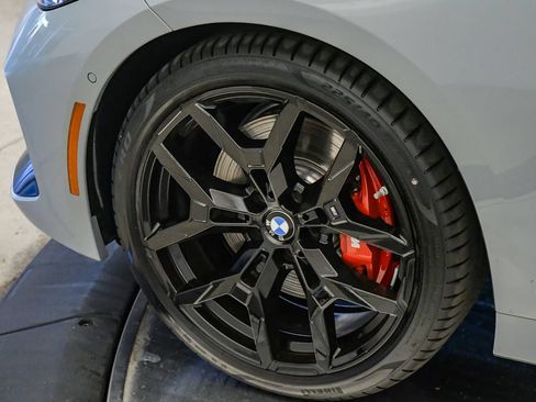 Used 2026 BMW 330i Sedan w/ M Sport Package RWD image 10