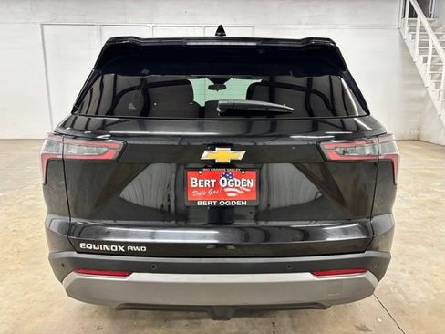 Used 2026 Chevrolet Equinox LT AWD/4WD image 6