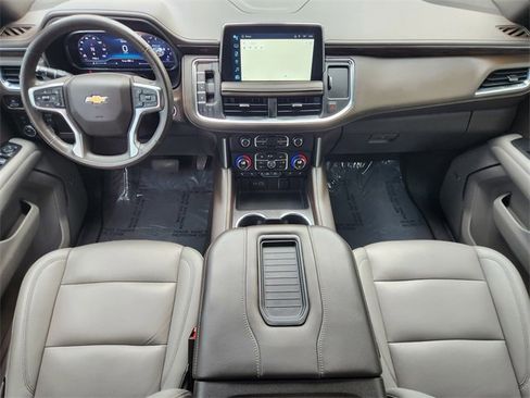 Used 2022 Chevrolet Tahoe LT w/ Luxury Package AWD/4WD image 27