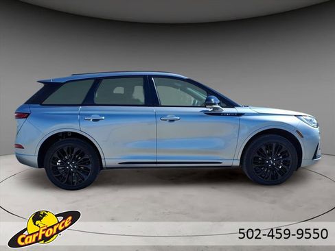 Used 2023 Lincoln Corsair Reserve w/ Equipment Group 201A image 9