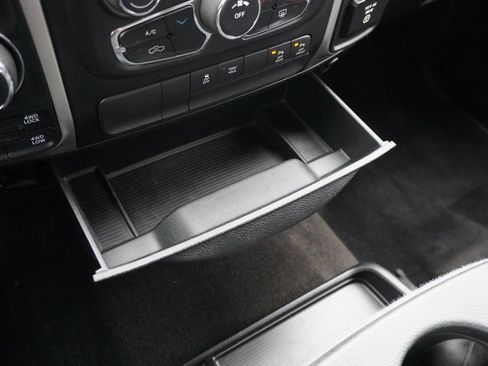 Used 2016 RAM 1500 Big Horn image 25