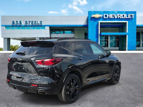Certified 2022 Chevrolet Blazer RS w/ Enhanced Convenience Package FWD image 4