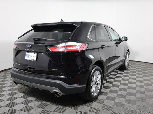 Used 2024 Ford Edge Titanium image 5