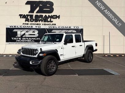 Used 2025 Jeep Gladiator Sport