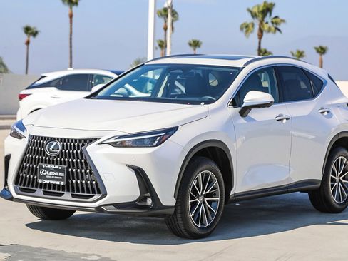 Used 2025 Lexus NX 350 AWD w/ Accessory Package (2T) image 3