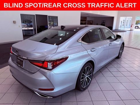 Certified 2023 Lexus ES 350 w/ Premium Package FWD image 8