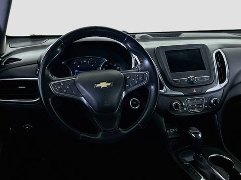 Used 2019 Chevrolet Equinox LT FWD image 18