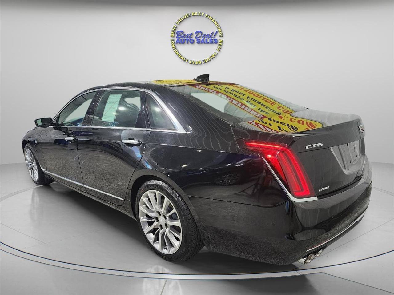 Used 2018 Cadillac CT6 Luxury AWD/4WD image 4