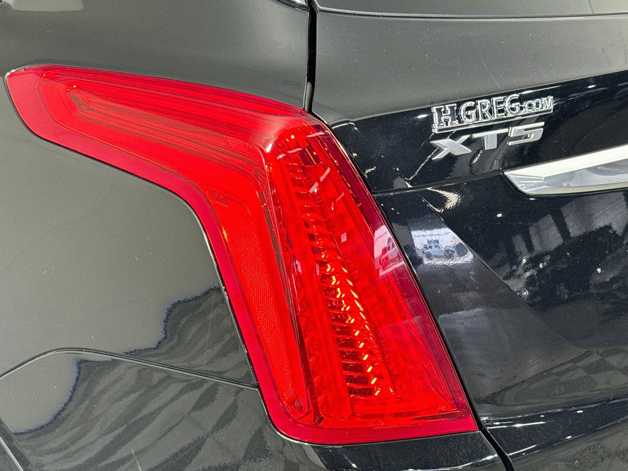 Used 2019 Cadillac XT5 Premium Luxury FWD image 34