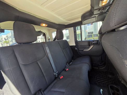 Used 2017 Jeep Wrangler Unlimited Sport w/ Quick Order Package 24S AWD/4WD image 41