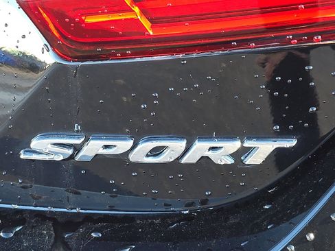 Used 2022 Honda Accord Sport image 25