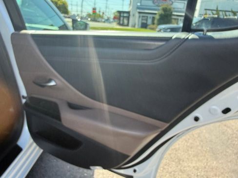 Used 2023 Lexus ES 350 w/ Premium Package FWD image 25