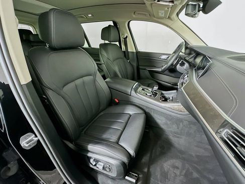 Certified 2022 BMW X7 xDrive40i w/ Premium Package image 30
