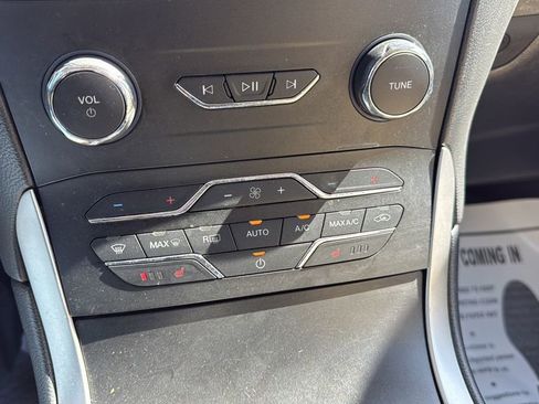 Used 2019 Ford Edge SEL w/ Equipment Group 201A image 30