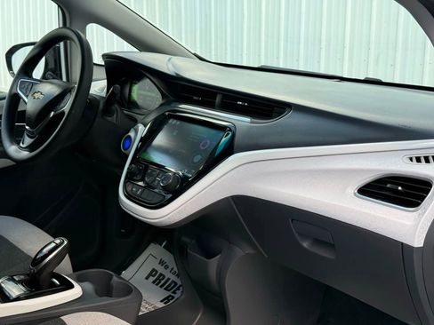 Used 2018 Chevrolet Bolt LT image 20