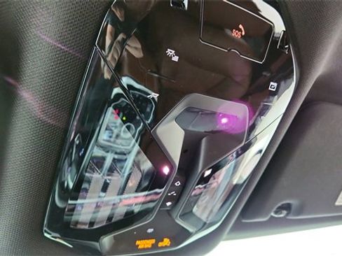 Used 2023 BMW i7 xDrive60 image 55