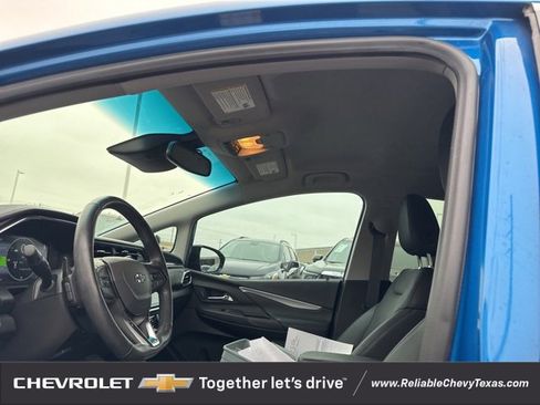 Used 2023 Chevrolet Bolt LT w/ Infotainment Package image 21