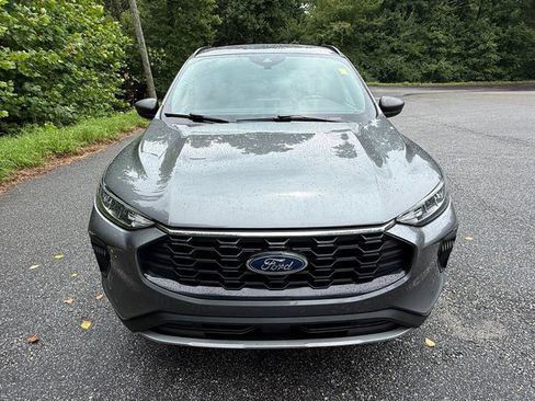 Used 2025 Ford Escape ST-Line FWD image 3