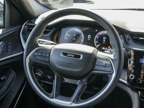 New 2026 Jeep Grand Cherokee L Limited image 16