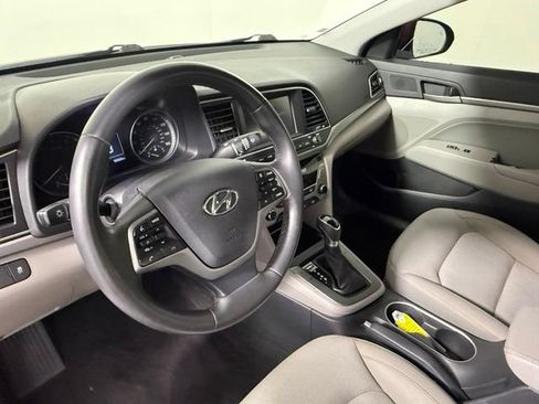 Used 2017 Hyundai Elantra SE w/ SE A/T Tech Package 03 FWD image 16