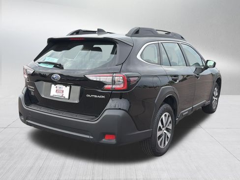 Certified 2025 Subaru Outback AWD/4WD image 7