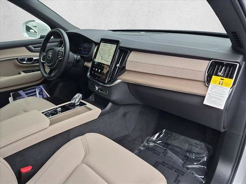 Used 2026 Volvo XC90 B6 Plus w/ Protection Package Premier AWD/4WD image 22