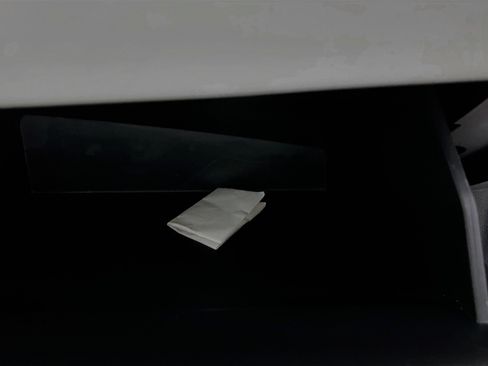 Used 2023 Toyota Corolla Cross L image 34