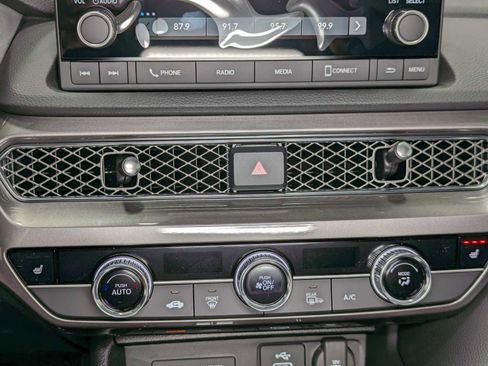 Used 2024 Acura Integra image 32