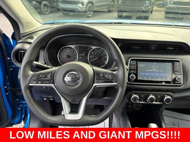 Used 2021 Nissan Kicks S FWD image 17
