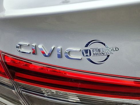 Used 2023 Honda Civic Sport image 6