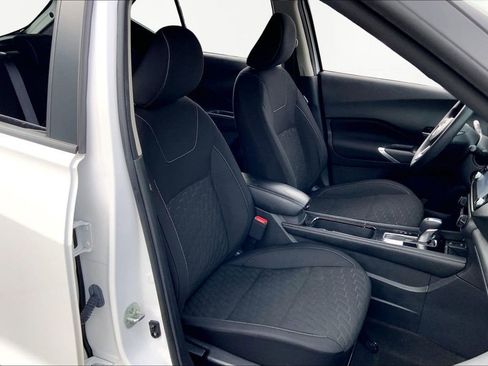 Used 2022 Nissan Kicks SV image 19