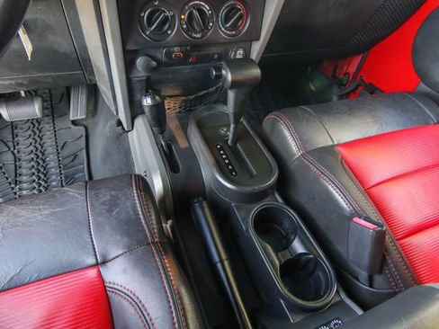 Used 2009 Jeep Wrangler X image 18