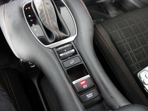 Used 2025 Honda HR-V Sport image 24