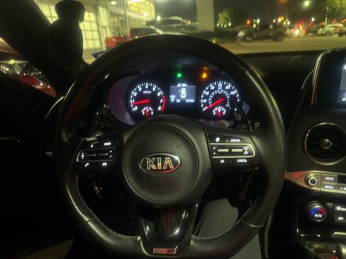 Used 2021 Kia Stinger GT-Line image 9