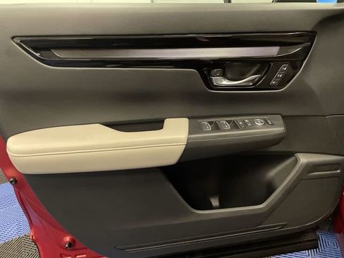 Certified 2025 Honda CR-V EX-L image 13