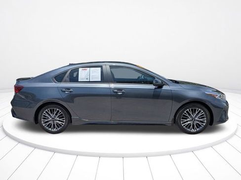 Used 2024 Kia Forte GT-Line FWD image 3
