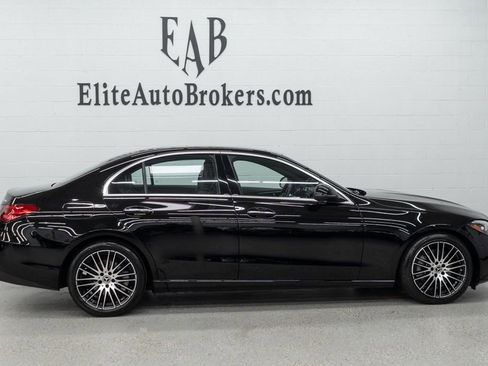 Used 2025 Mercedes-Benz C 300 4MATIC Sedan image 5