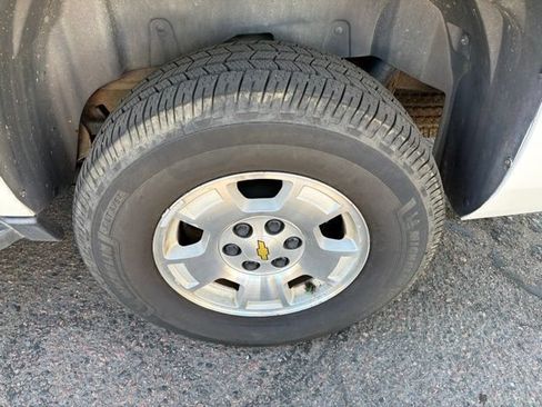 Used 2014 Chevrolet Suburban LT AWD/4WD image 38