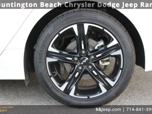 Used 2023 Kia K5 GT-Line image 8