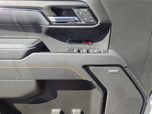 Used 2025 GMC Sierra 1500 AT4 w/ AT4 Premium Package image 25